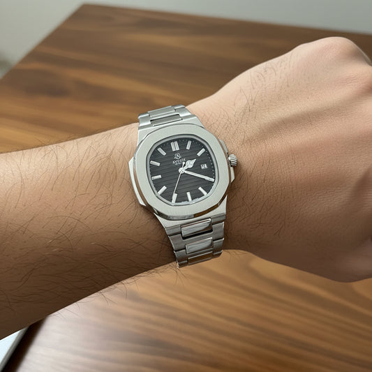 Averis Titan - Black