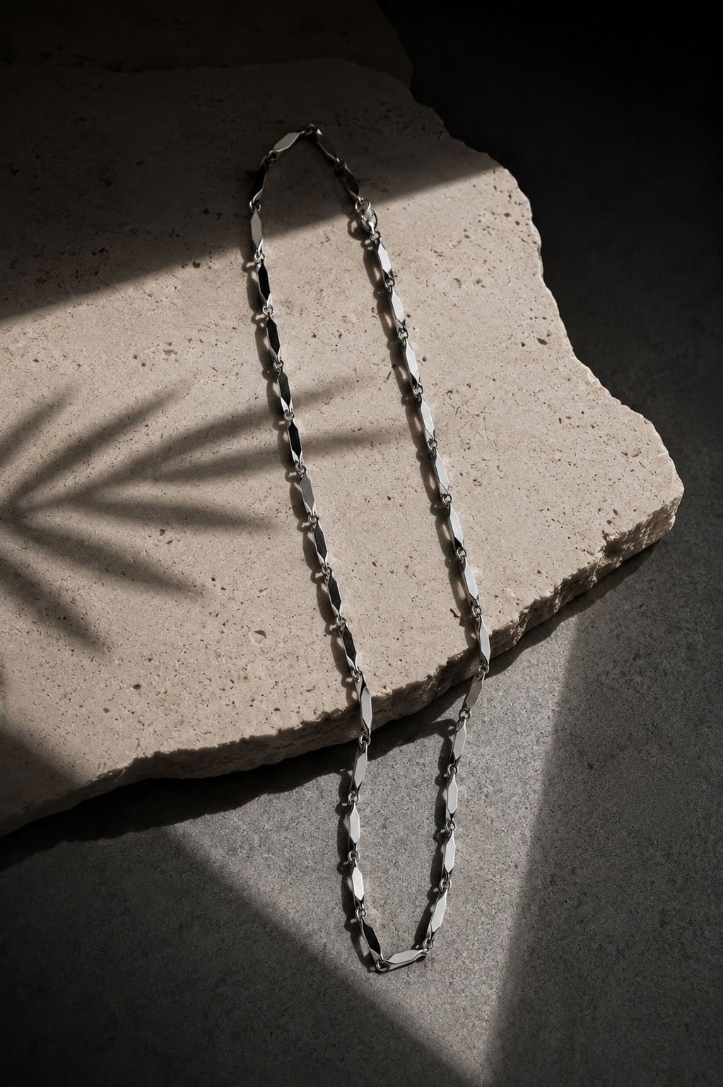 Averis Veyron Necklace