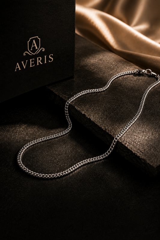 Averis Core Necklace